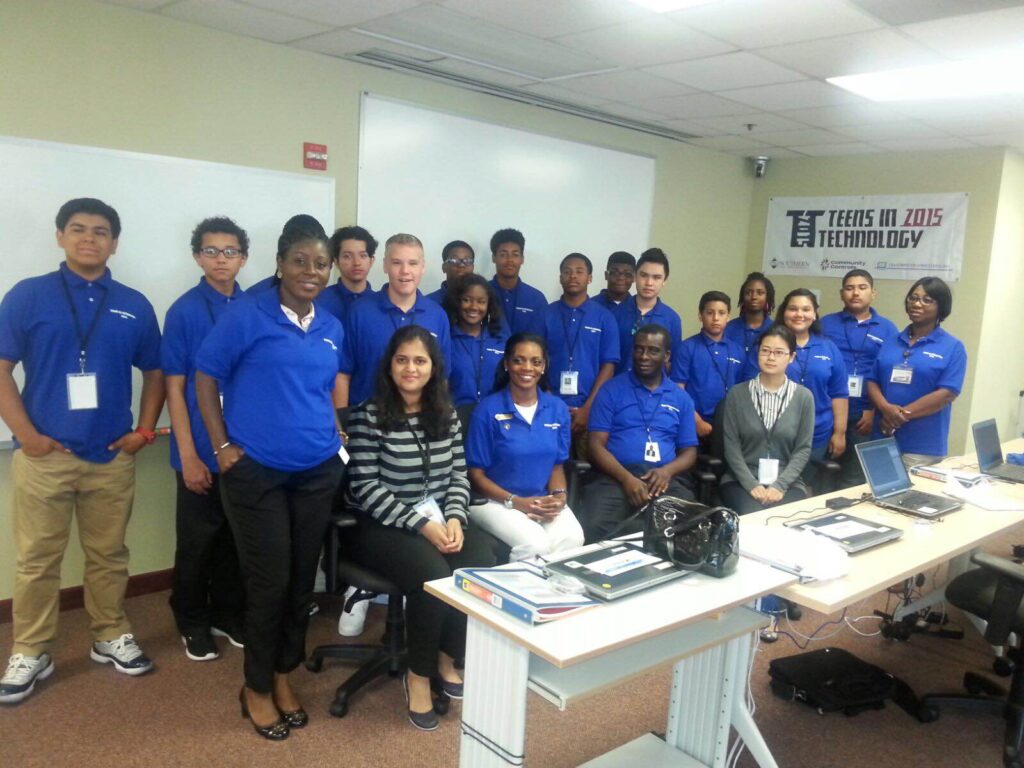 Arti Deore Choudhary leads a UMBC workshop for aspiring cybersecurity and technology students